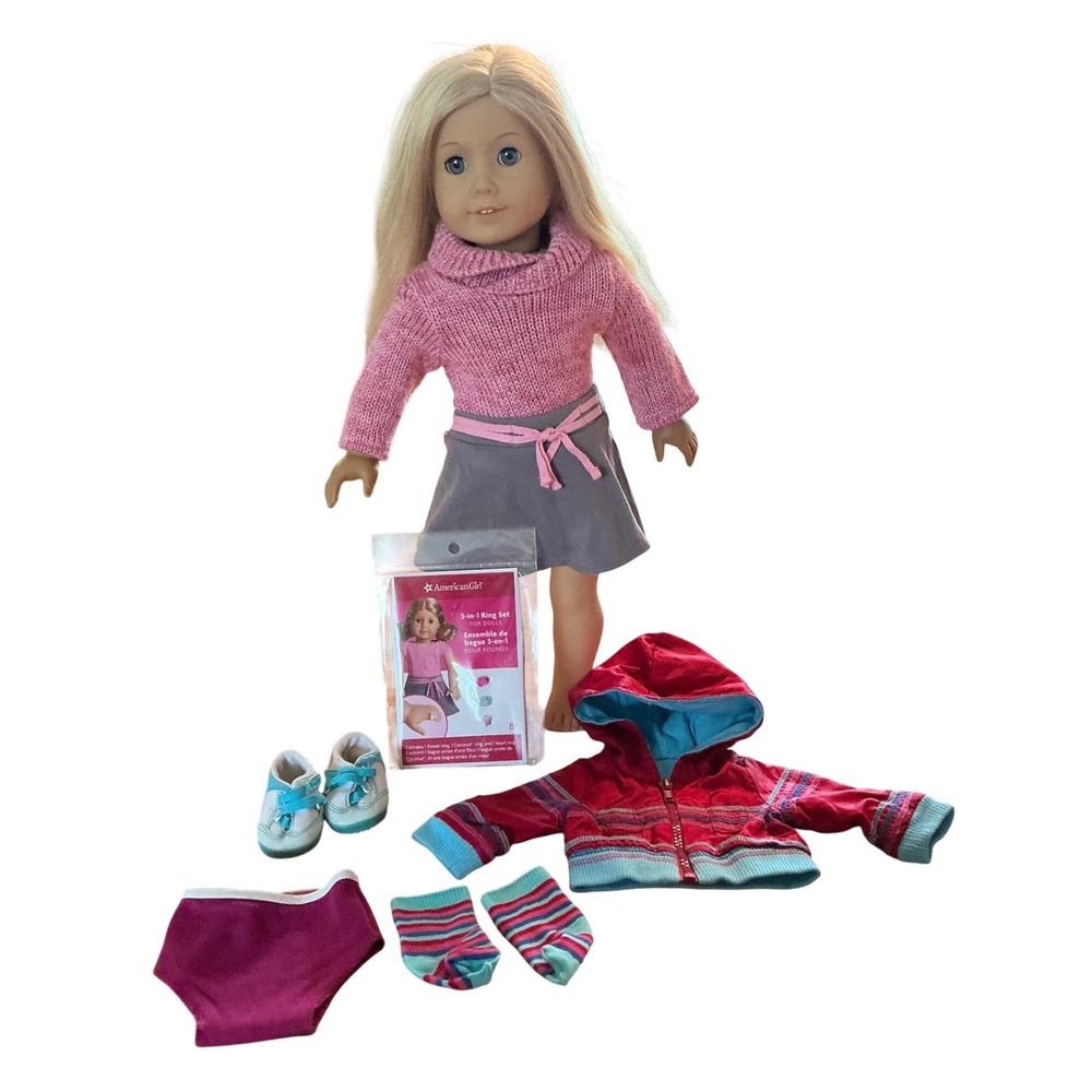 American Girl Truly Me Doll Blonde Hair Blue Eyes with Outfits and Ring Set